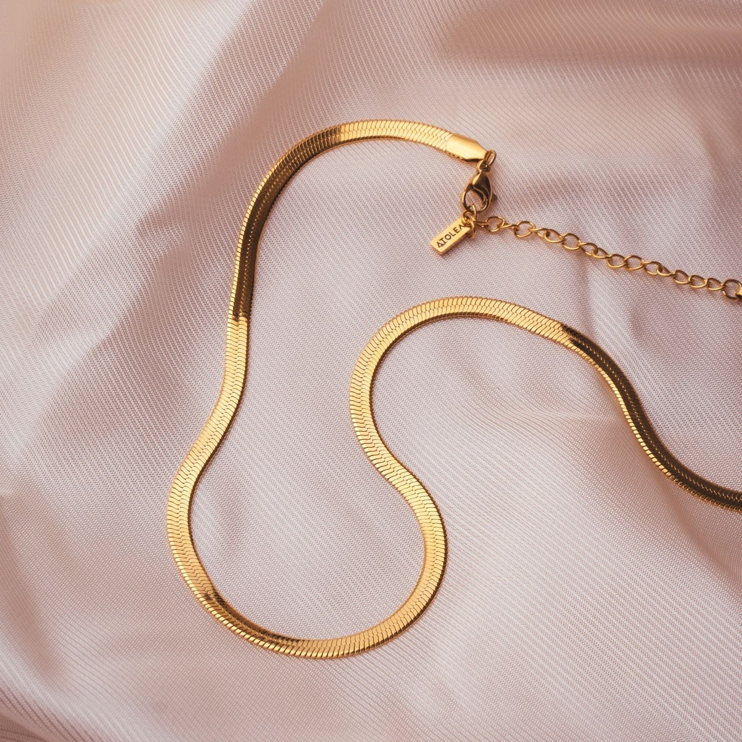 "Kauai" Herringbone Choker Necklace