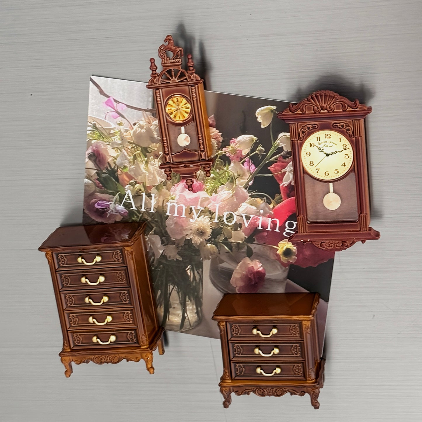 Retro Mini Pendulum Clock Furniture Decor