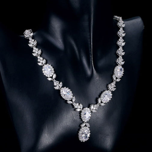 Emerald Jewelry Necklace Earrings Set