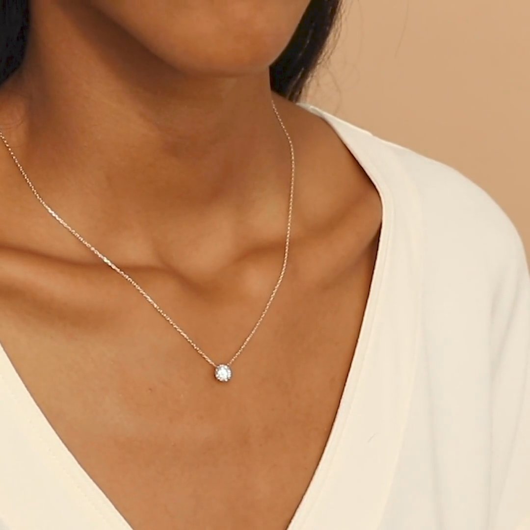 Stunna Lady 1CT Classic Solitaire Moissanite Necklace