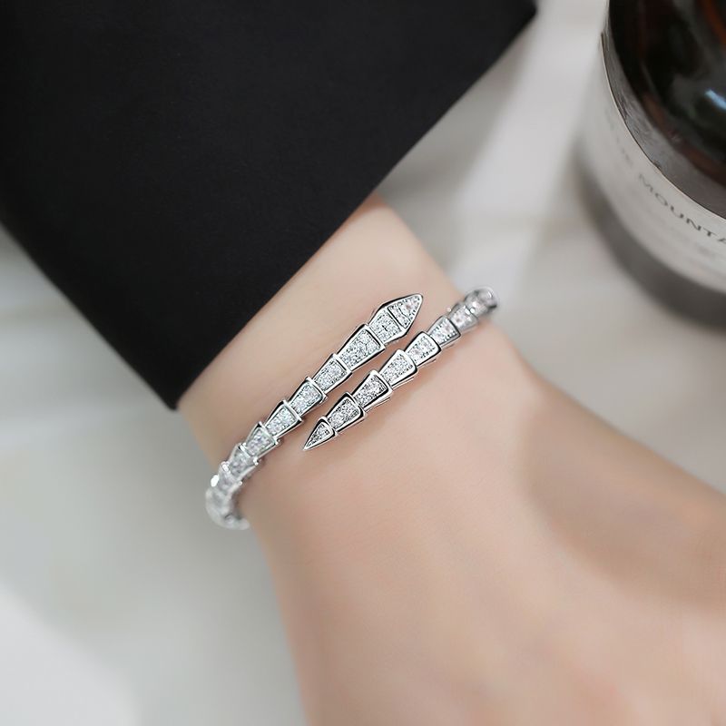 Micro Diamond Studded Snake-shaped Bracelet