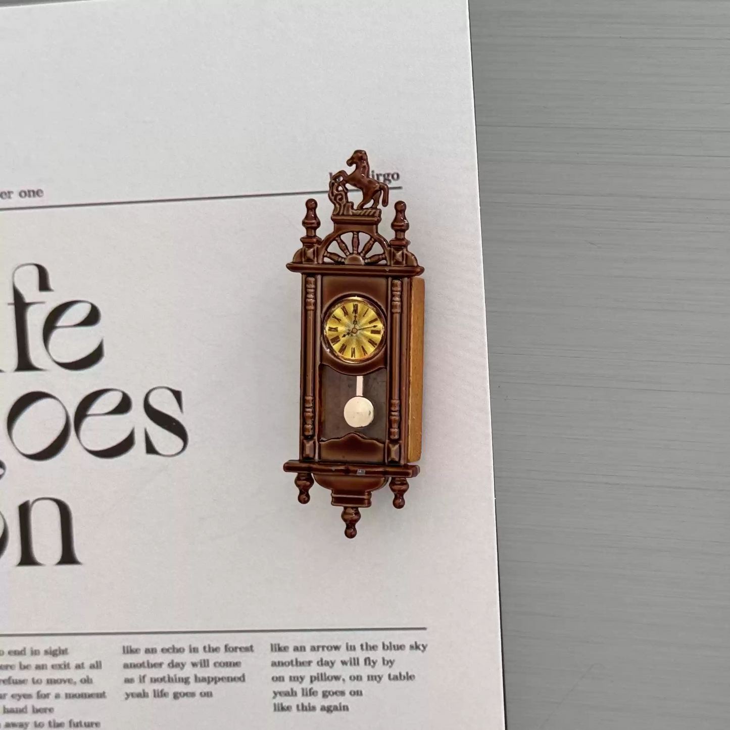 Retro Mini Pendulum Clock Furniture Decor