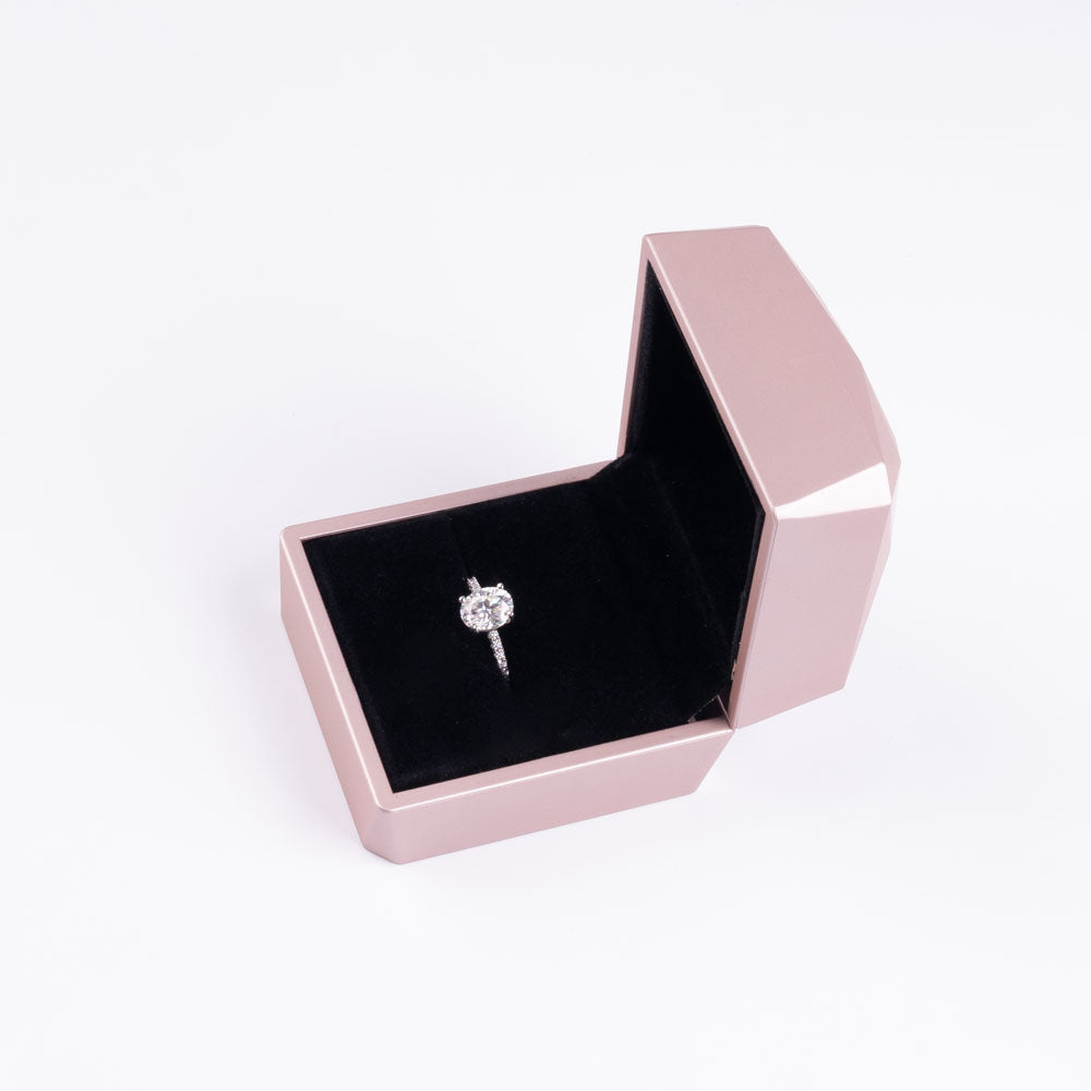 Stunna Lady 1CT 2CT Oval Cut Paved Moissannite Ring