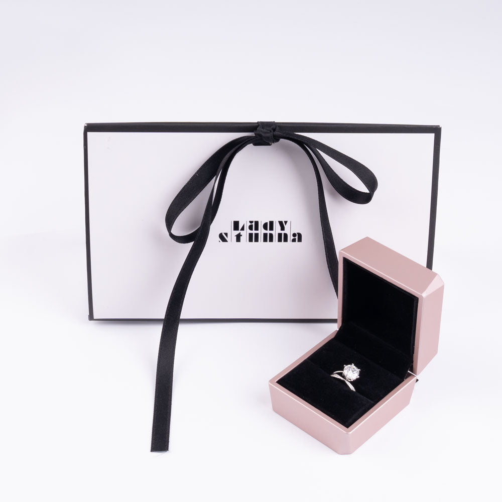Stunna Lady 3CT Paradise Bird Moissanite Ring