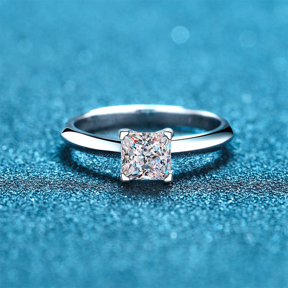 Stunna Lady 1CT 2CT Princess Cut Solitaire Moissanite Ring