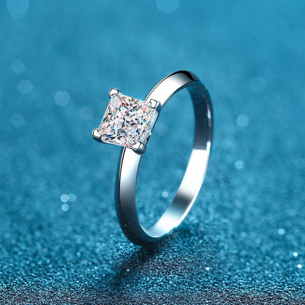Stunna Lady 1CT 2CT Princess Cut Solitaire Moissanite Ring