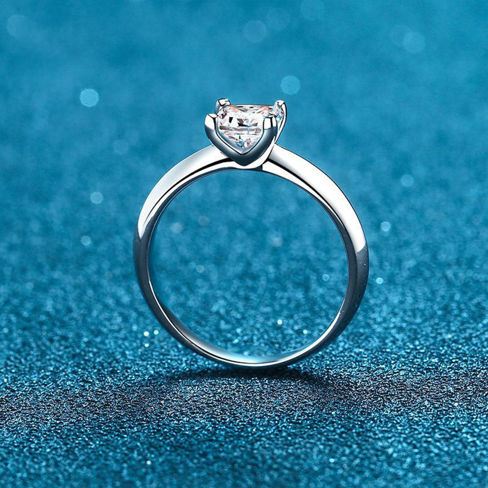 Stunna Lady 1CT 2CT Princess Cut Solitaire Moissanite Ring