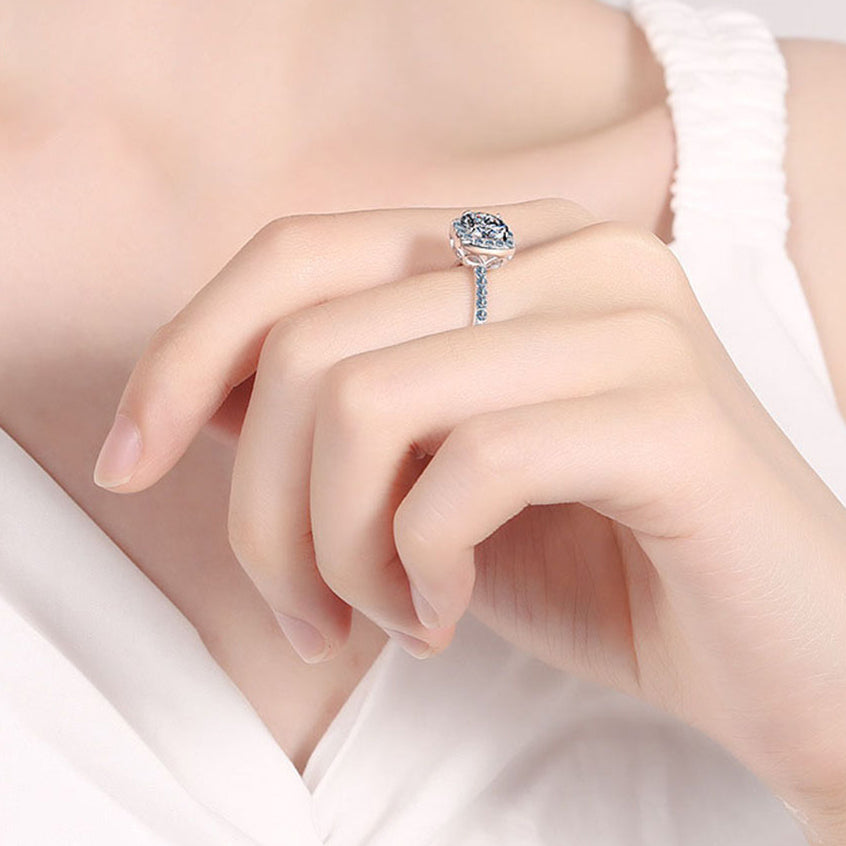 Stunna Lady 1CT 2CT Square Halo  Moissanite Ring